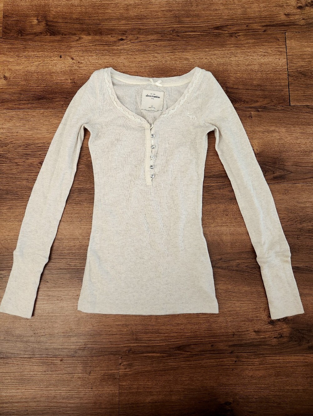 Vintage Y2K Abercrombie & Fitch Lace-Trim Ribbed Henley Top Size Small